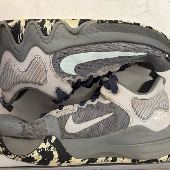 Nike Giannis Immortality 2 Gray Basketball Shoes Size 8.5 Men’s No Insoles - Picture 6 of 9